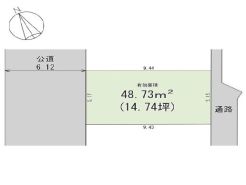 前面はすっきり6m公道ですので、大変開放感があり、車庫入れも容易です。南東側も通路のため両面道路と同様の陽当たりや風通しの良さを味わえる好立地です。