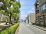 目の前が葛西東公園という良好なロケーションです！公園の木々から四季を感じることができます！