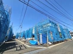 現在基礎工事中です。