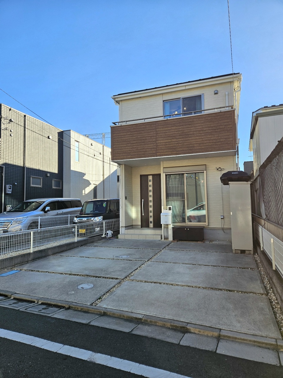 土地はゆとりの36坪超！なかなか出ないカースペース並列2台駐車可能な大型物件が新発表です！